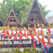 Paket Wisata Danau Toba Berastagi 5D4N