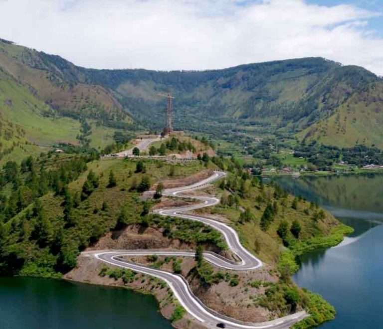 Bukit Sibeabea Samosir