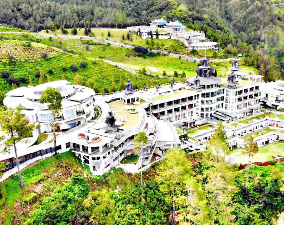 Agro Wisata Taman Simalem Resort