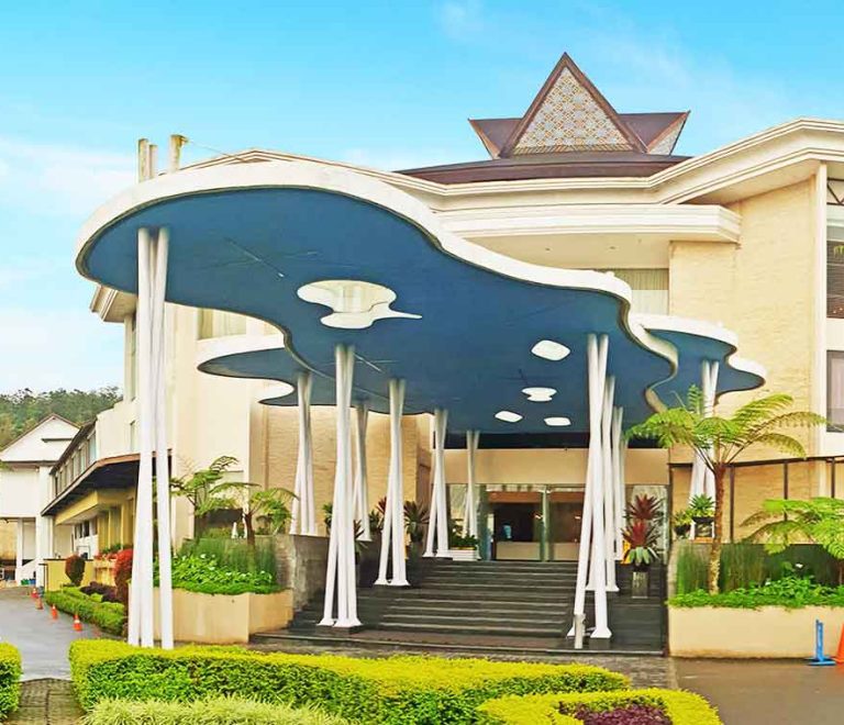 Mikie Holiday Resort Berastagi