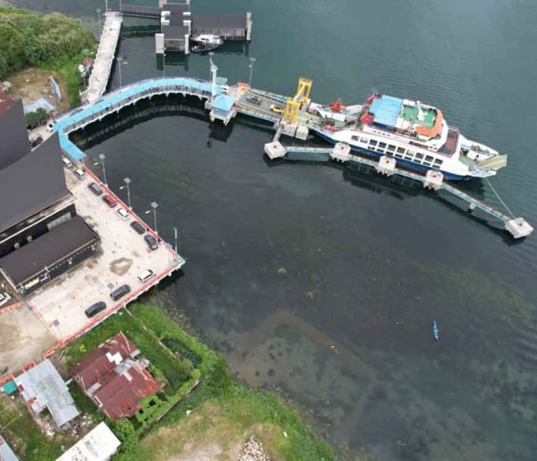 Pelabuhan Ajibata Danau Toba