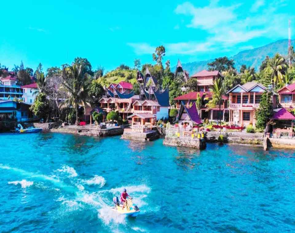 Tuktuk Siadong Danau Toba