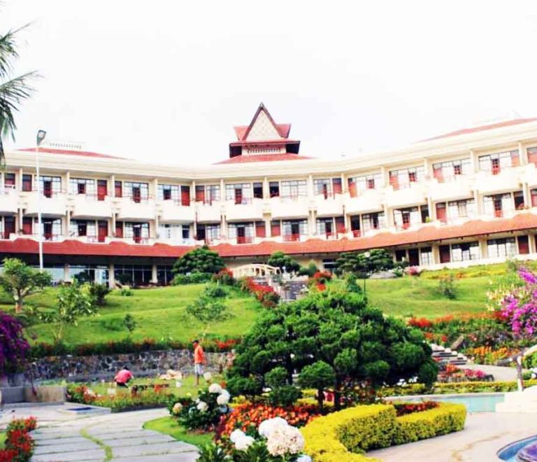 Hotel Sinabung Hills