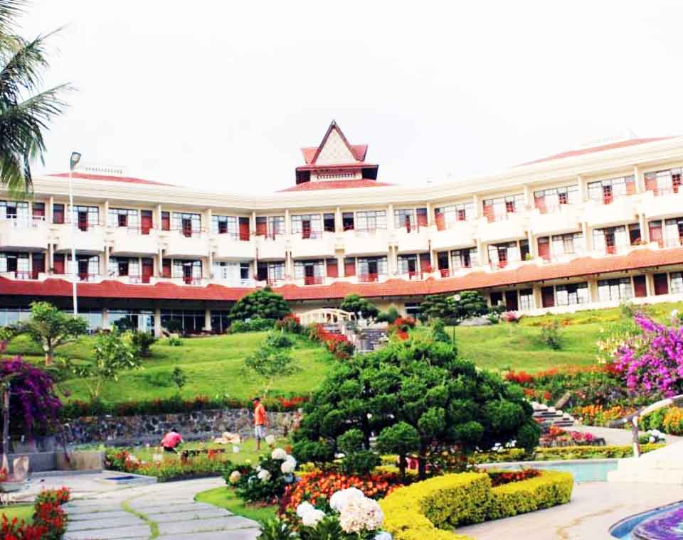 Hotel Sinabung Hills