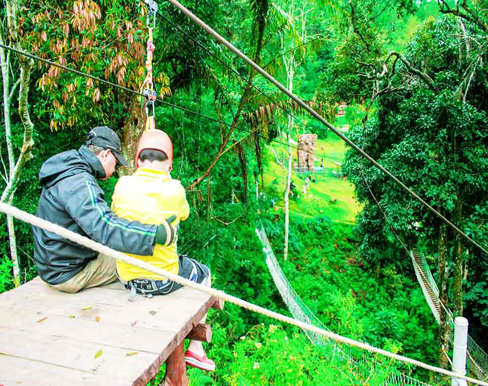 Flying Fox Taman Simalem Resort