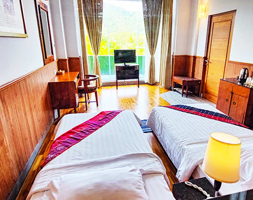 Tongging Point Hotel Taman Simalem Resort