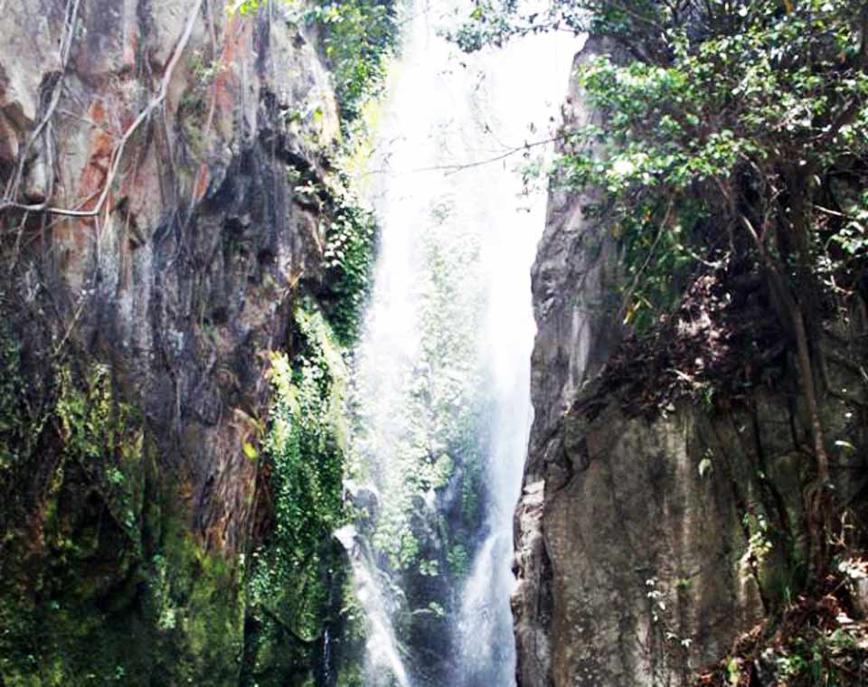 Air Terjun Hadabuan Naisogop