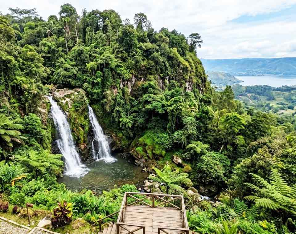 Air Terjun Kembar Taman Simalem