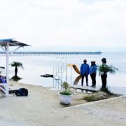 Pantai Parparean Porsea