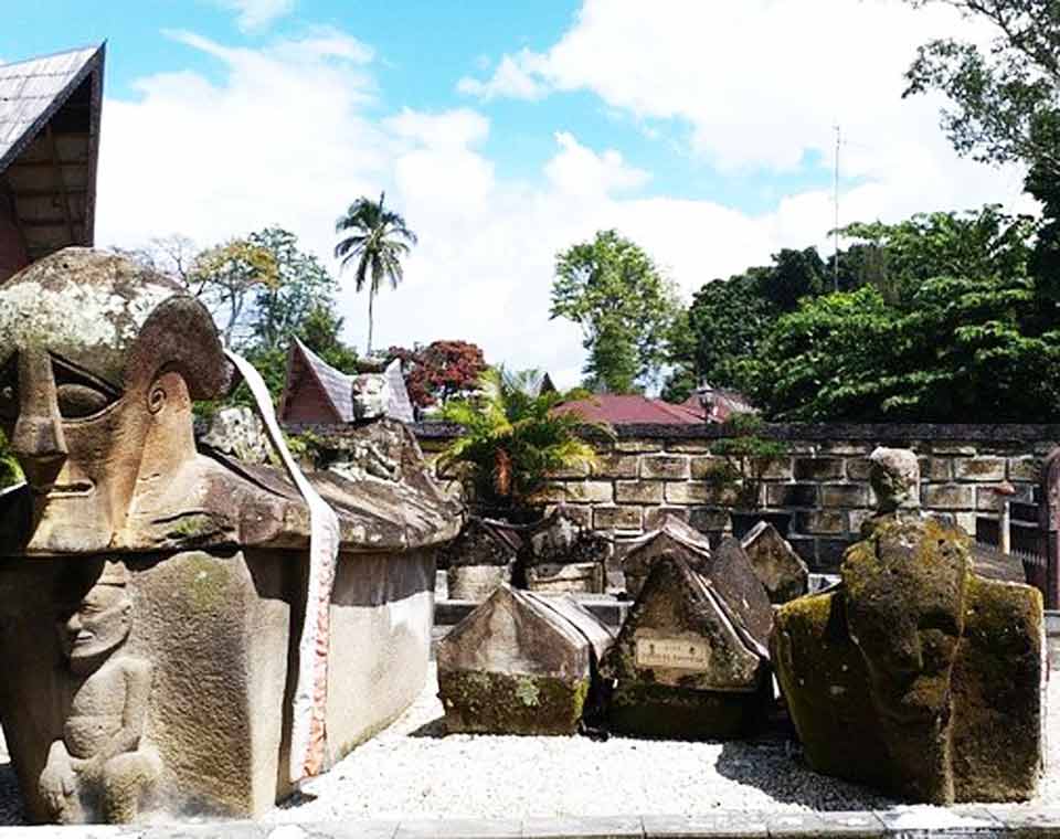 Makam Raja Sidabutar