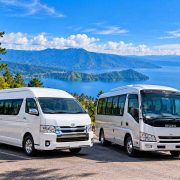 Hiace Vs Elf di Danau Toba
